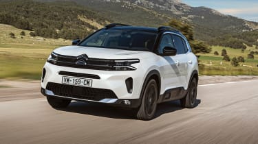 Citroen C5 Aircross hybrid - front tracking 